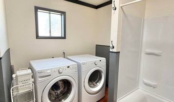 195 Pleasant Hill Dr, Battle Mountain, NV 89820