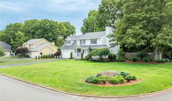 63 Derbyshire Dr, Cranston, RI 02921