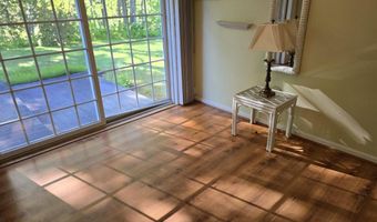 83 Clover Ln, Auburn, ME 04210