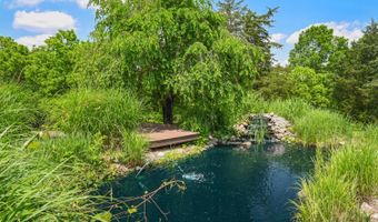 5152 Briar Ridge Dr, Aurora, IN 47001