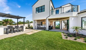 2912 Highland Dr, Carlsbad, CA 92008