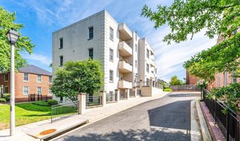231 N THOMAS St 105, Arlington, VA 22203