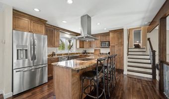 610 W Noyes St, Arlington Heights, IL 60005