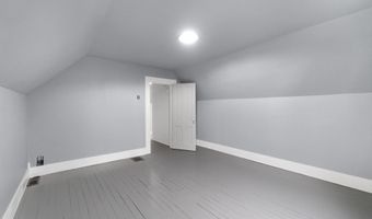 719 E 7th St, Auburn, IN 46706