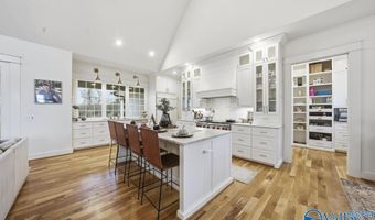 2582 S Broad St, Albertville, AL 35950