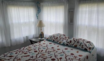 319 DOLPHIN Dr, Berlin, MD 21811