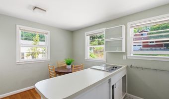 3141 CLAYBORNE Ave, Alexandria, VA 22306