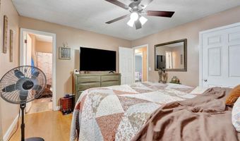 2205 Elmcrest Dr, Bardstown, KY 40004