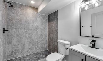 2404 N 6TH St 1, Philadelphia, PA 19133