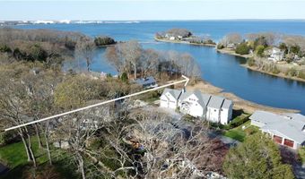 63 Duck Cove Rd, North Kingstown, RI 02852
