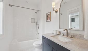 5120 WESSLING Ln, Bethesda, MD 20814