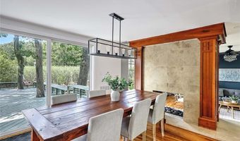 4 Buckingham St, Barrington, RI 02806