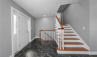 253 Aqua Blvd, Akron, OH 44319