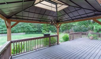 2 Country View Dr, Coventry, RI 02816