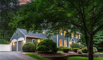 7 Wickham Rd, North Kingstown, RI 02852
