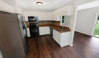 6766 Wimbledon Dr, Zionsville, IN 46077