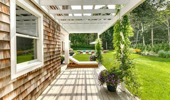 5 Catalpa Pl, Amagansett, NY 11930