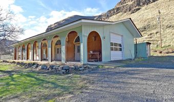 16186 Snake River Rd, Asotin, WA 99402