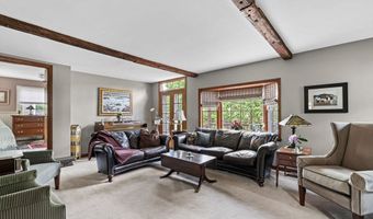 18 East St, Beverly, MA 01915