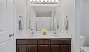 352 Tamarack Dr, Ayden, NC 28513