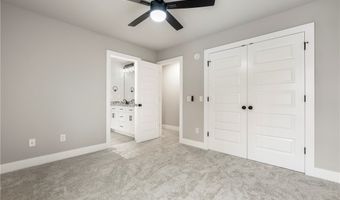 19 Kirkcudbright Ln, Bella Vista, AR 72715