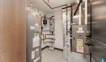 414 N Almond Ave, Brandon, SD 57005