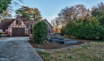 1670-1694 Church St, Appomattox, VA 24522