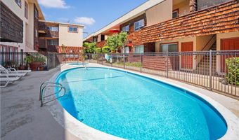 5414 Newcastle Ave 66, Encino, CA 91316