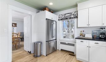 67 Harrison Ave, Newport, RI 02840