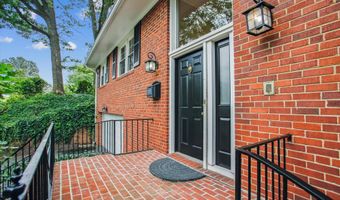 2322 S PIERCE St S, Arlington, VA 22202