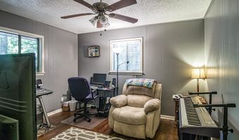 17 Valls Ln, Hot Springs Village, AR 71909