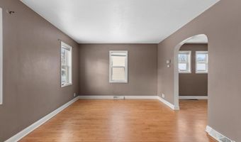 1604 N CLARK St, Appleton, WI 54911