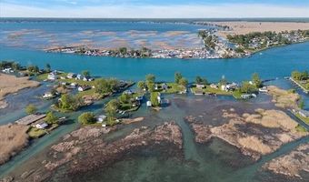 8395 N Channel Bas, Algonac, MI 48001