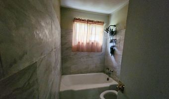1410 Gillsepie Dr, Albany, GA 31707
