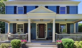 51 Ayrault St, Newport, RI 02840