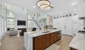 508 ISLEBAY Dr, Apollo Beach, FL 33572