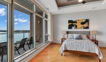 350 S Hamilton St 901, Madison, WI 53703