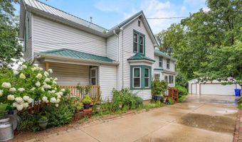 114 E HARRISON St, Appleton, WI 54915