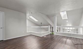 2470 W GLENDALE Ave 2D, Appleton, WI 54914