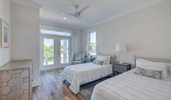 3 Sandspur Trl, Bald Head Island, NC 28461
