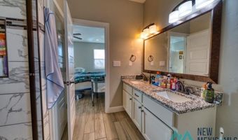 2105 Hillcrest St, Carlsbad, NM 88220