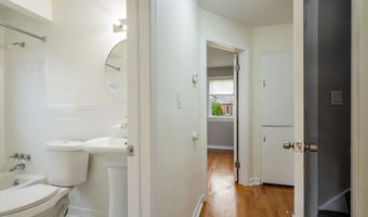 9250 Rosedale Blvd, Allen Park, MI 48101