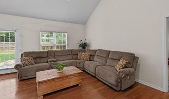 806 E Grant St, Ash Grove, MO 65604