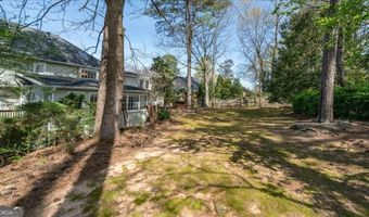 2953 Four Oaks Dr, Dunwoody, GA 30360