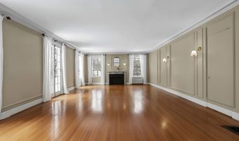 852 Hale St, Beverly, MA 01915