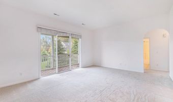 2925 N Knightsbridge Cir, Ann Arbor, MI 48105