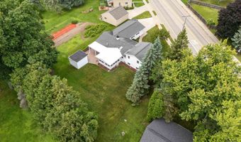 1525 E JOHN St, Appleton, WI 54915