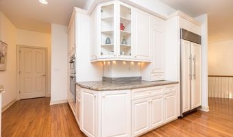 5812 HICKORY HOLLOW Ln, Doylestown, PA 18902