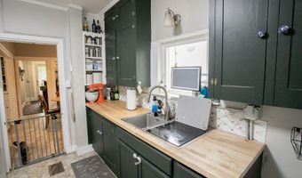 267 Pine St, Bangor, ME 04401