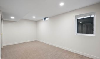 109 Aaron Dr, Andover, KS 67002